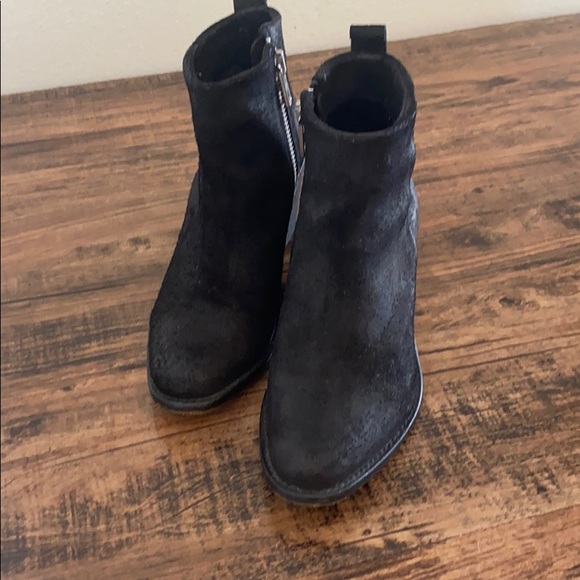 Diesel Shoes - Cool Diesel suede ankle booties